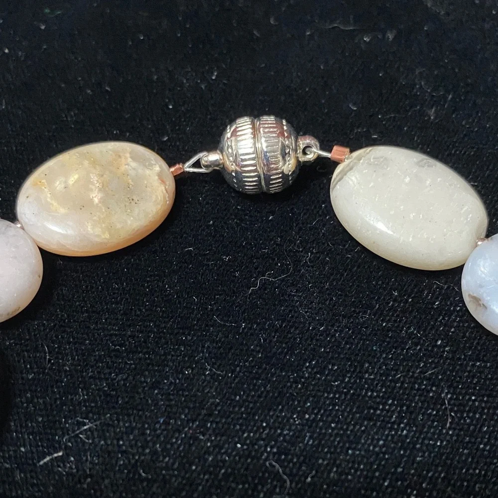 Elegant handcrafted Genuine natural Peruvian Pink opal Beaded 8” Bracelet